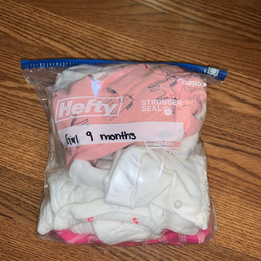 Baby Girl Clothes: 9 months